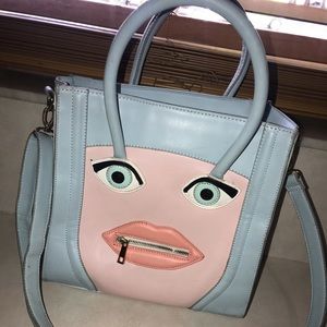 ALDO FACE TOTE!!